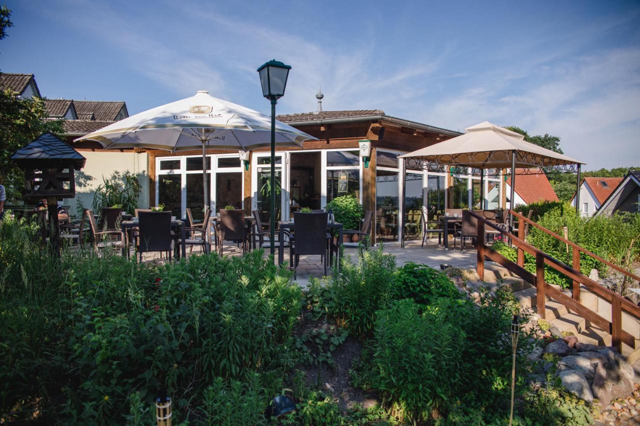 Landhotel Peters Canow Екстериор снимка